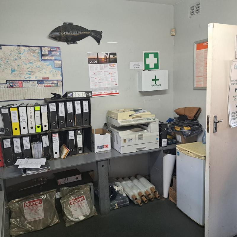 To Let commercial Property for Rent in Deal Party Eastern Cape